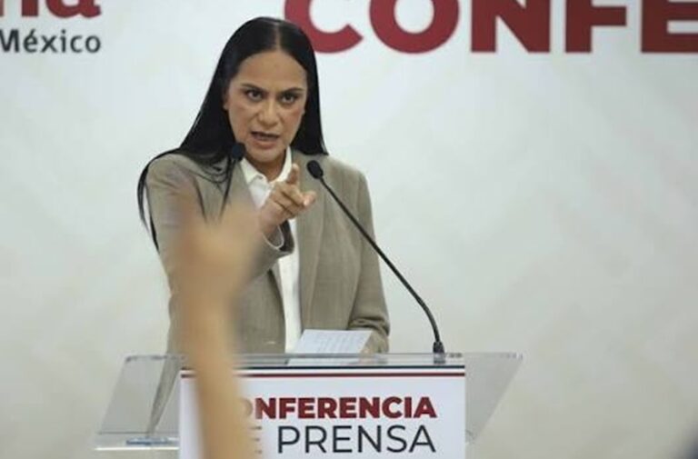 Ariadna Montiel llama “usurpador” a Felipe Calderón y “gran traidor” a Vicente Fox