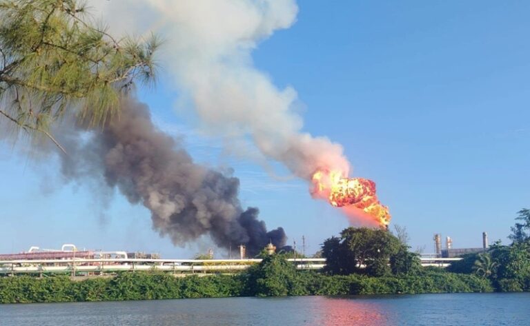 Pemex confirma conato de incendio en Dos Bocas